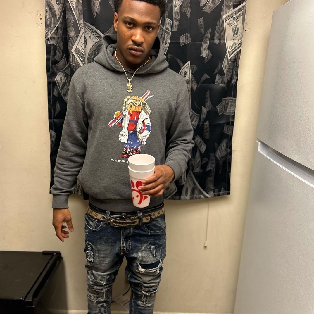 💫 @sladatac (#ThizzlerBarWars May 3, 2023)